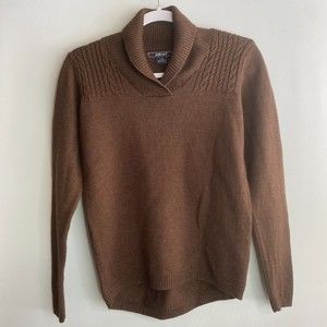 Ariat Merino Wool Blend Turtleneck Sweater Cable Knit Shoulder Detail. Size L